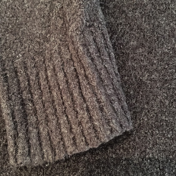 French Connection Boxy Soft Oversized Sweater size S V Neck Charcoal colour - Picture 5 of 8